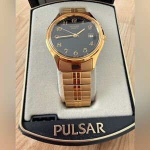 Vintage style pulsar men’s black dial gold tone watch NEW OLD STOCK